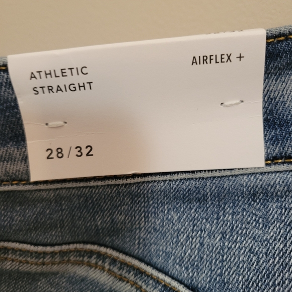 American Eagle Men's Althletic Straight Airplex+ Jean - Picture 8 of 9